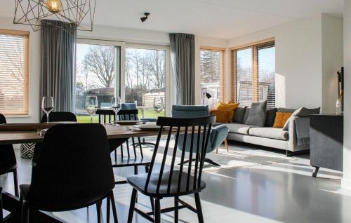 Idskenhuizen Casa | Stunning Home In Idskenhuizen - With Wifi