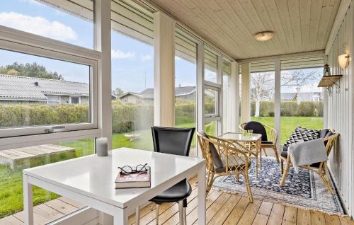 Pøt Strandby Casa | Stunning Home In Juelsminde With Wifi