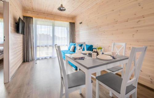 Krynica Morska Casa | Stunning Home In Krynica Morska With Wifi