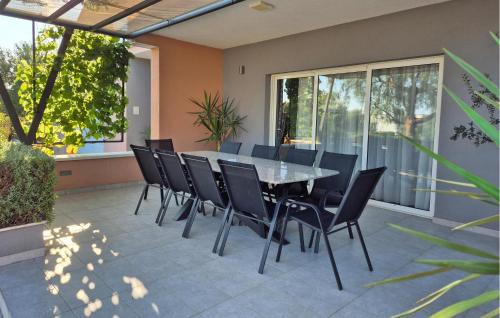 Kastela Casa | Stunning Home In Kastel Stari