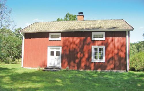 Torne Casa | Stunning Home In Lönashult With Kitchen