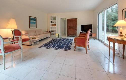 La Palmyre Casa | Stunning Home In Les Mathes With Wifi