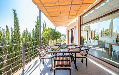 Mancor de la Vall Casa | Stunning Home In Mancor De La Vall