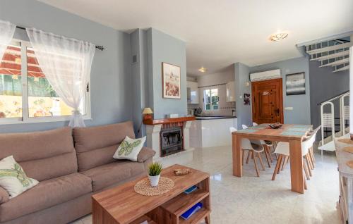Mazarrón Casa | Stunning Home In Mazarrón With Kitchen