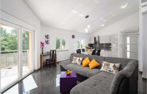 Pazin Casa | Stunning Home In Pazin