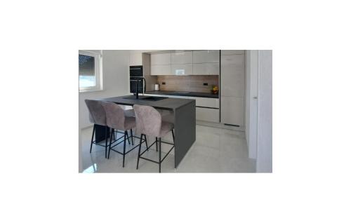 Pirovac Casa | Stunning Home In Pirovac