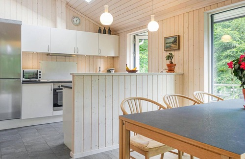 Ronne Casa | Impresionante casa en Rønne con cocina