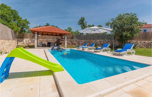 Drnis Casa | Stunning Home In Siritovci With Wifi