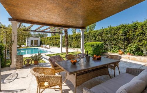 Solin Casa | Stunning Home In Solin With Wifi