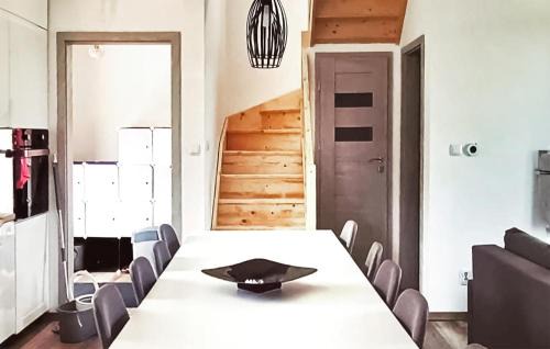 Przywidz Casa | Stunning Home In Sucha Huta With Wifi