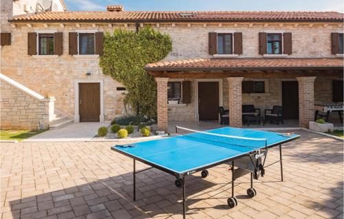 Tinjan Casa | Stunning Home In Tinjan