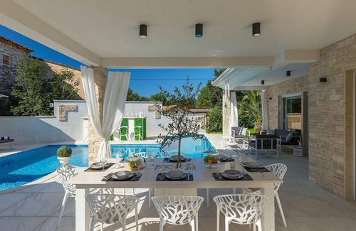 Babici Casa | Impresionante casa en Umag