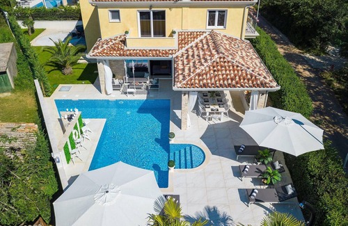 Babici Casa | Impresionante casa en Umag