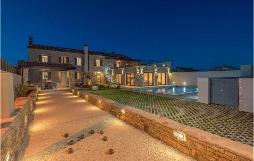 Valtura Casa | Stunning Home In Valtura