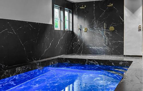 Holloselund Casa | Stunning Home In Vejby With Sauna