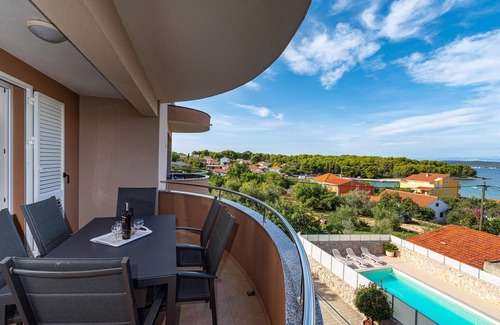 Zdrelac Casa | Impresionante casa en Zdrelac
