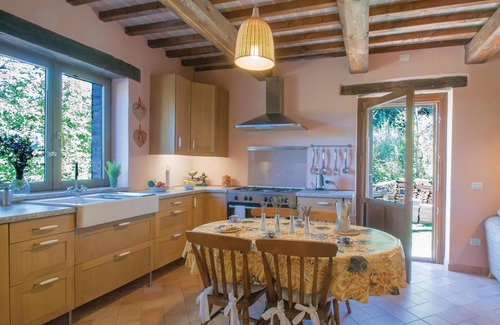 Urbino Casa | Casa Noce