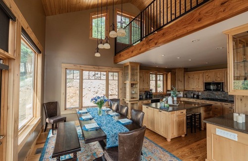 Estes Park Casa | ¡NUEVO! Impresionante casa de montaña, espectacular privacidad y vistas, cerca de RMNP.