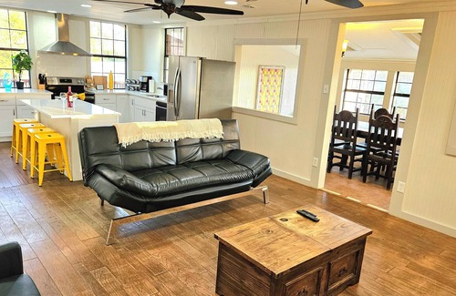 Rocky Ridge Casa | Stunning Home w/ private POOL Amazing LAKE Views & Sleeps 12