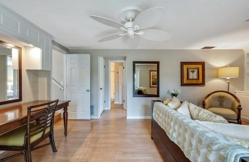 Temple Terrace Casa | Stunning Home with Heated Saltwater Pool and Pond View