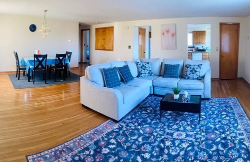Cheektowaga Casa | Stunning house near by airport. No party allowed no loud music allowed