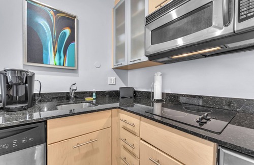 Birch Park Finger Streets Condominio | STUNNING INTRACOSTAL and OCEAN VIEWS from private balcony. A short walk to beach