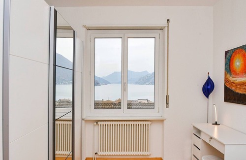 Bissone Apartamento | Impresionante apartamento con vista al lago