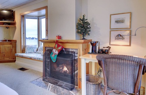 Georgina Apartamento | Impresionantes habitaciones con vista al lago en Jackson Point (Boathouse)