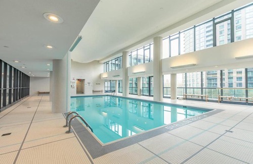 Fort York Apartamento | Stunning Lake View Top Floor Studio