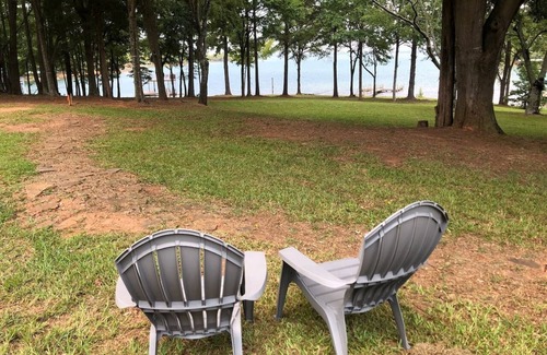 Hartwell Casa | Stunning Lake Views, Family/Pet Friendly, Private Dock