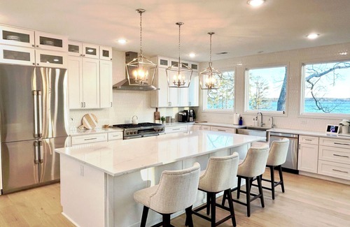 Chapin Casa | Stunning Lakefront Home with boat ramp, private dock, and panoramic views