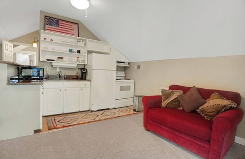 Gilbert Apartamento | Stunning Lakefront Sanctuary: Your Perfect Getaway