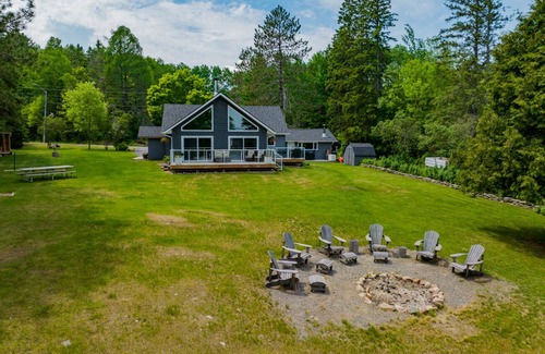 Kearney Cabina | Stunning Lakeview Cottage