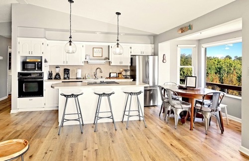 Ten Mile Casa | Stunning LakeViews | Private Boat Ramp, Sleeps 12!