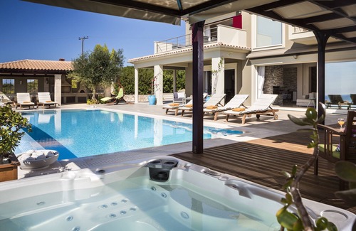 Minia Casa | Armorel Platinum, gran villa de lujo con increíbles vistas al mar.