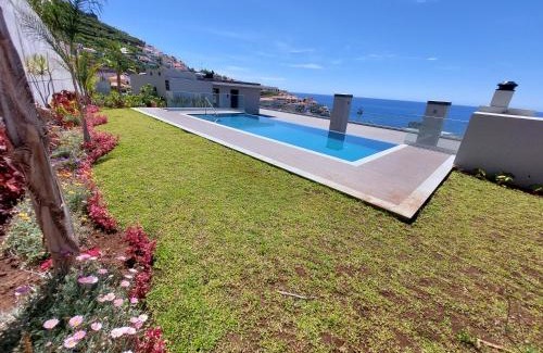 Camara de Lobos Apartamento | Stunning Lobos View