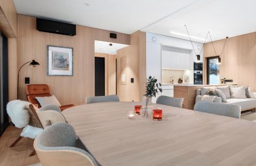 Vagan Casa | Stunning Lofoten Lodge with views and jacuzzi
