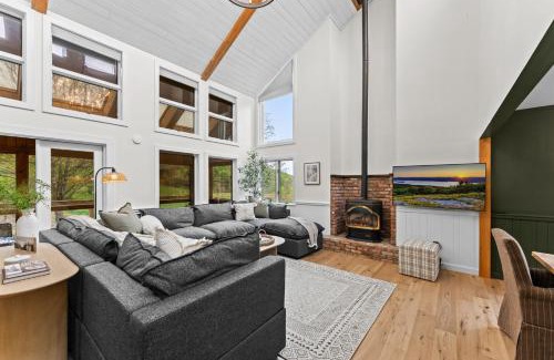 Ellicottville Chalet De Esquí | Stunning Luxury EVL Retreat - A True Private Oasis