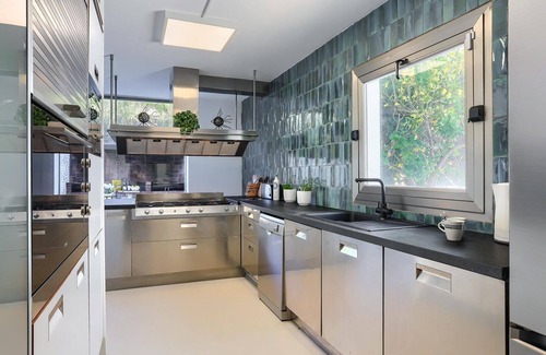 Puerto de Pollensa Villa | Stunning modern villa, 2 mins from beach