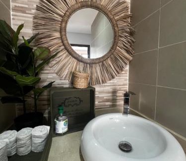 Hay El Farah Apartamento | Stunning Modern Apartment in heart of Agadir for families