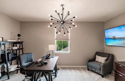 Naples Casa | Stunning modern house in gated community, 20 min from Marco Beach and DT Naples!