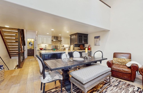 Incline Village Casa | Stunning mountain retreat with pool, balcony views, & fireplace - near skiing