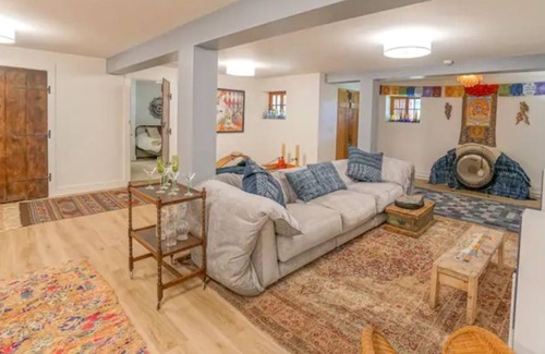 Gold Hill Casa | Stunning Mountain Views from Private & Tranquil Tudor Log Home