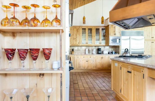 Highland Meadows Casa | Stunning mountainside home in West Vail