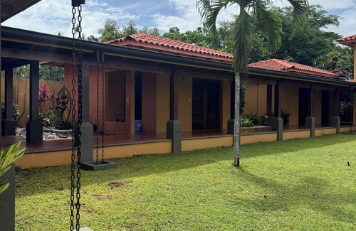 Sámara Casa | Stunning mountaintop hacienda with ocean view