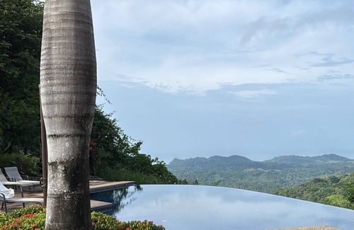 Sámara Casa | Stunning mountaintop hacienda with ocean view