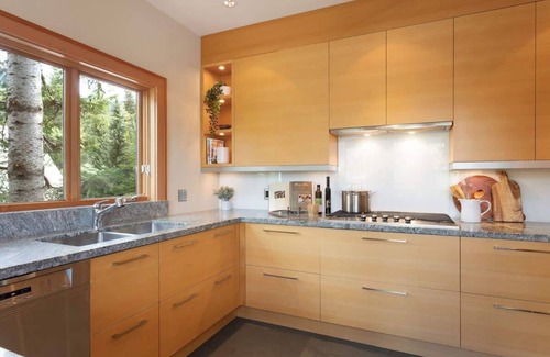 Blueberry Hill Casa | Stunning Mtn View, Air Con, Hot Tub, & Fireplace