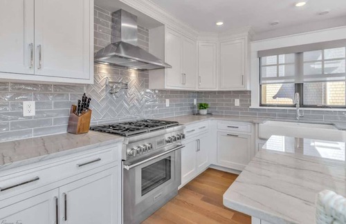 Avalon Casa | Avalon- "Saltwater Vista" Stunning New 6 Bedroom w/ Pool