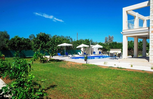 Argaka Villa | Impresionante villa frente a la playa, a 100 metros de la playa, gran piscina, zona maravillosa