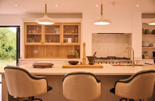 Norwich Casa | Stunning new Build by the River